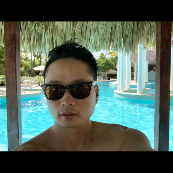 Meet your Posher, Jay - Picture 1 of 3